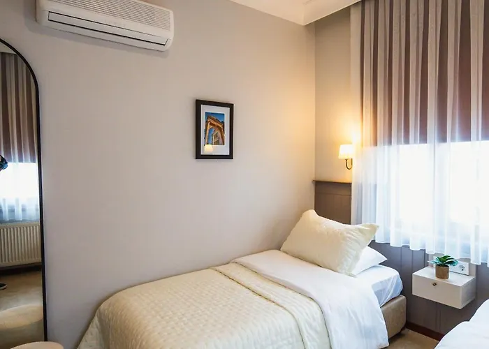 Leila Cunda فندق