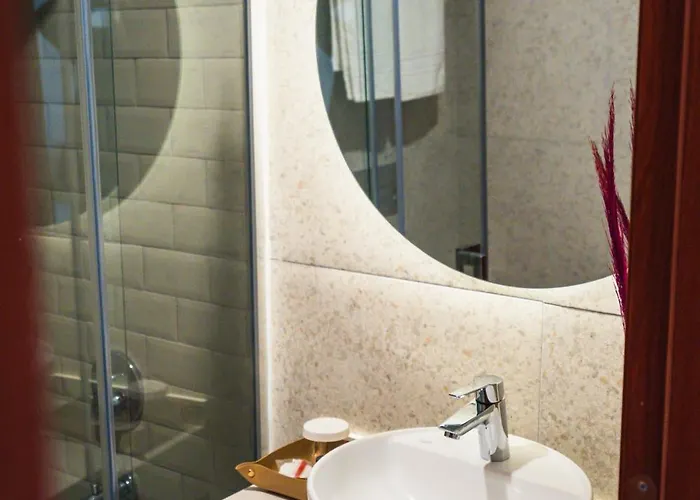 Leila Cunda * Ayvalı